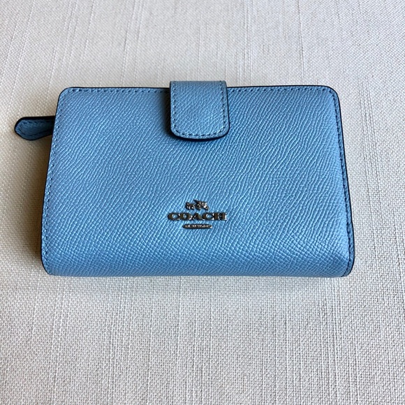 Coach Handbags - Coach Medium Wallet